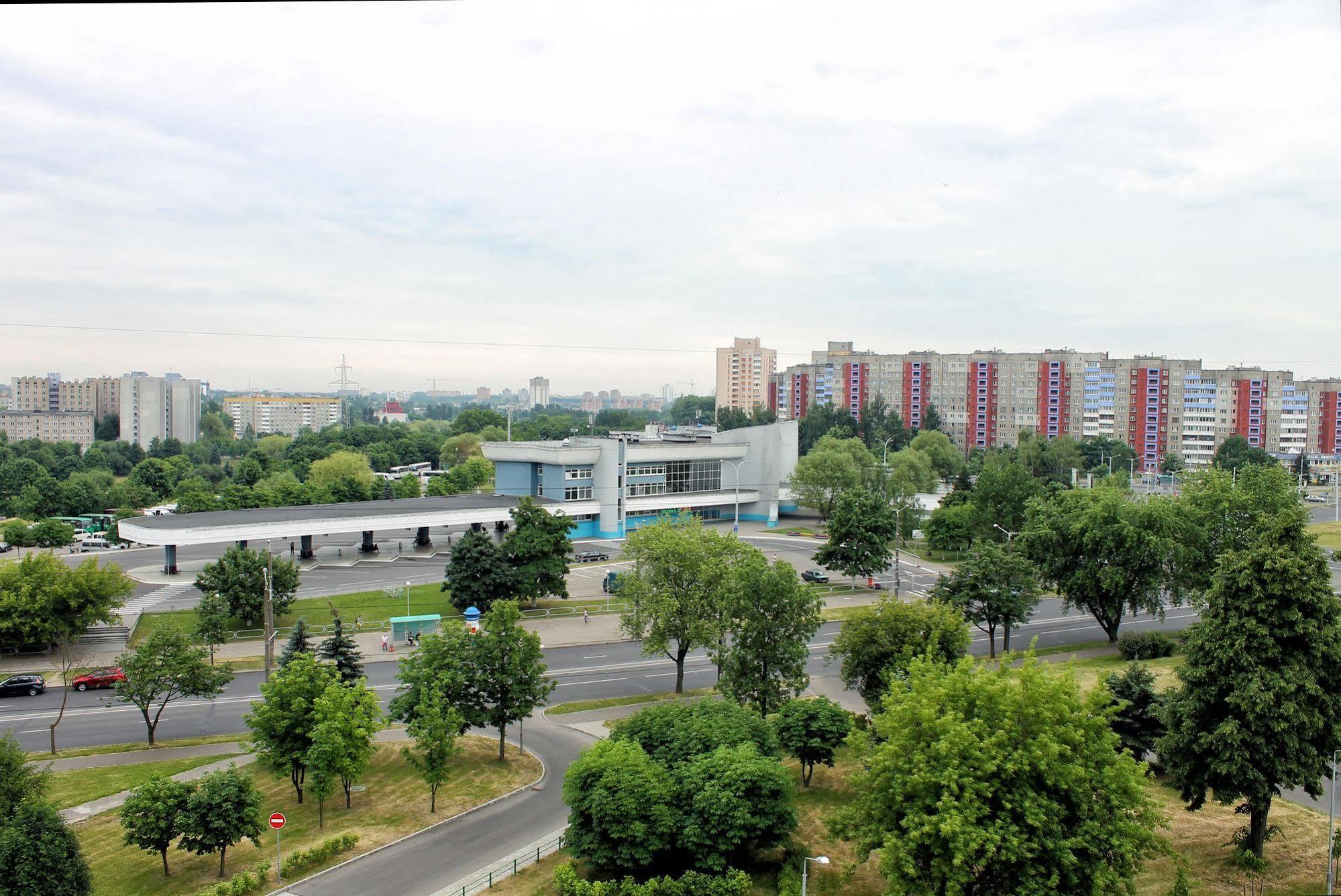 East Time Hotel Minsk Exterior photo